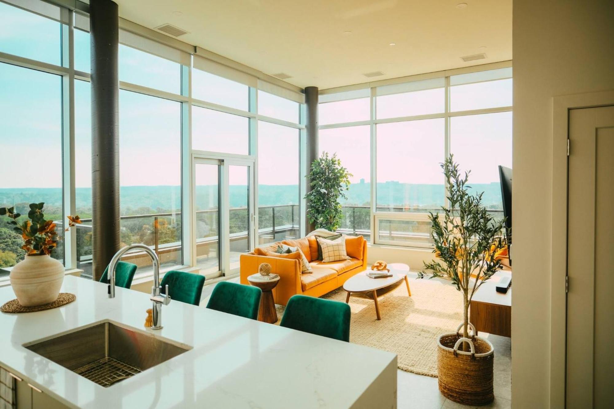 New - Luxury 2Br Penthouse Apt In Central Halifax Kültér fotó